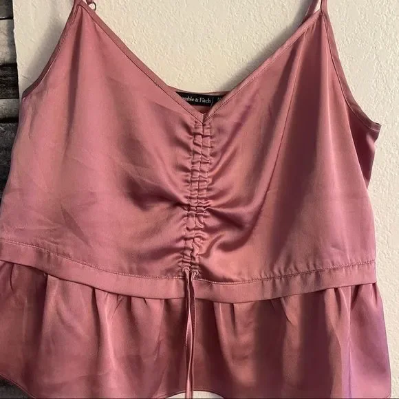 Sold on C🎉Abercrombie & fitch satin rose pink top - Picture 6 of 11